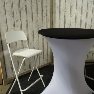 Witte_Barkruk_met__rugleuning_Statafel2